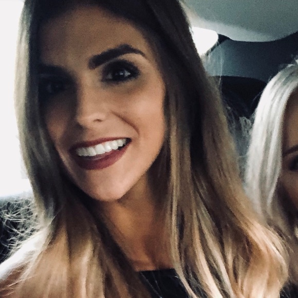 Meet your Posher, Makenzie - Picture 1 of 1